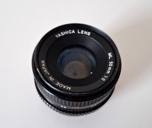 Yashica 50mm 2 attacco - 50mm, f/2